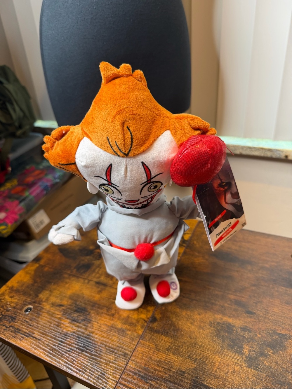 Gemmy IT Animated Walking Waddler Pennywise Plush.